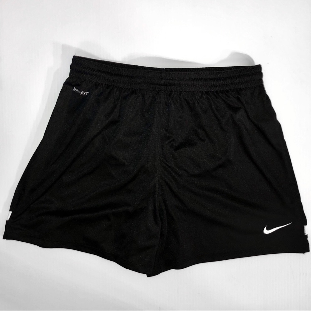 SOLD Nike dri-fit black shorts 🖤 - Picture 1 of 3